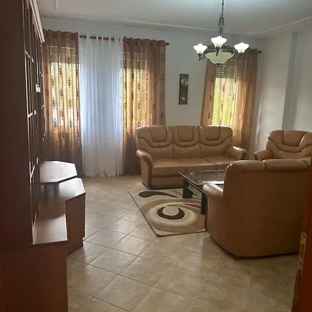 Fia - Forest View 2 Bedroom טיראנה