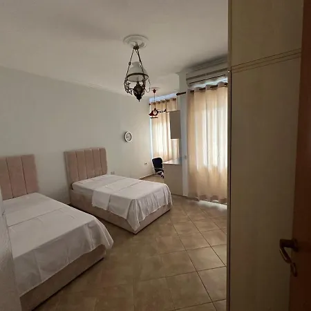 Fia - Forest View 2 Bedroom Apartman *